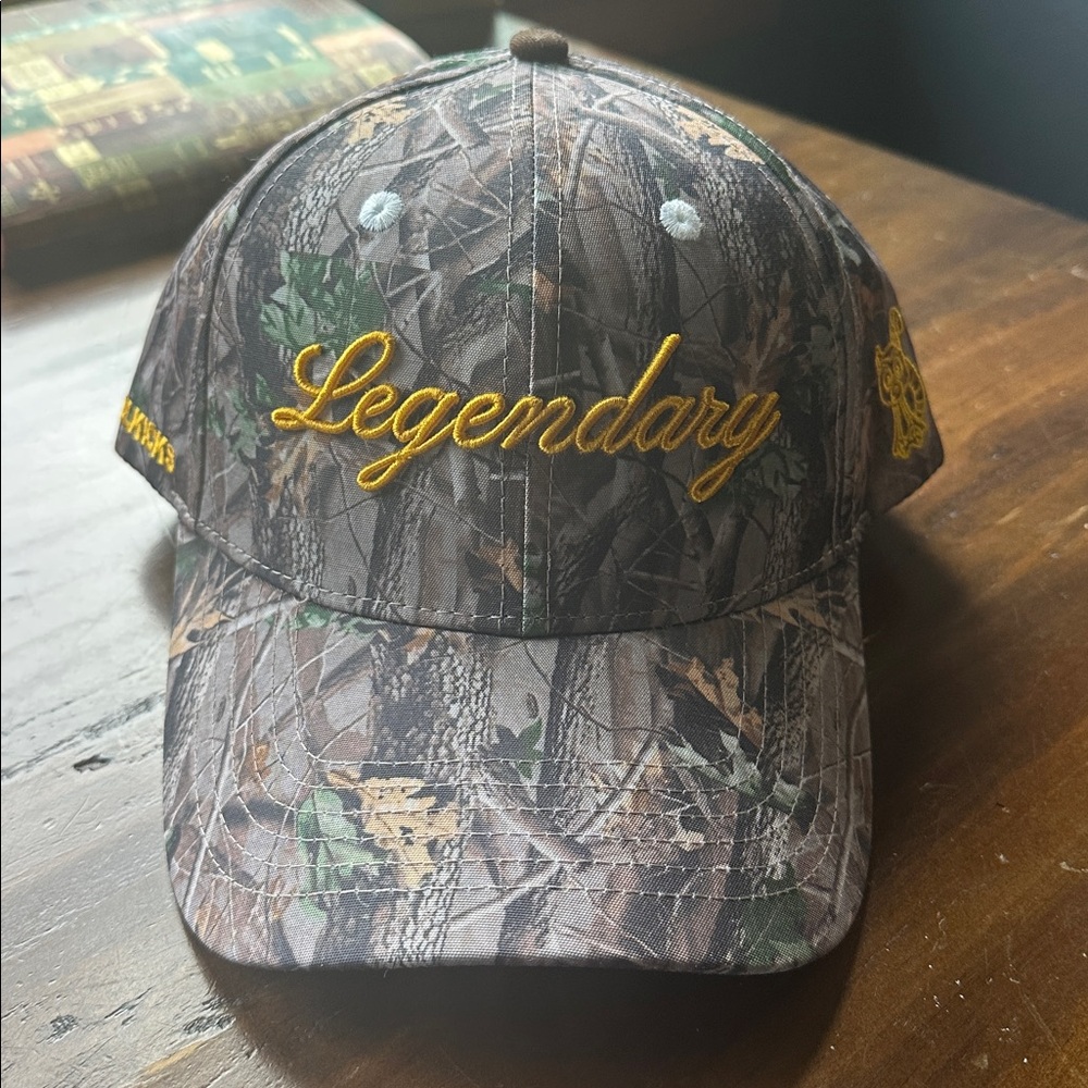 Veefriends x cool kicks Camo Cap with Yellow Embroidery legendary